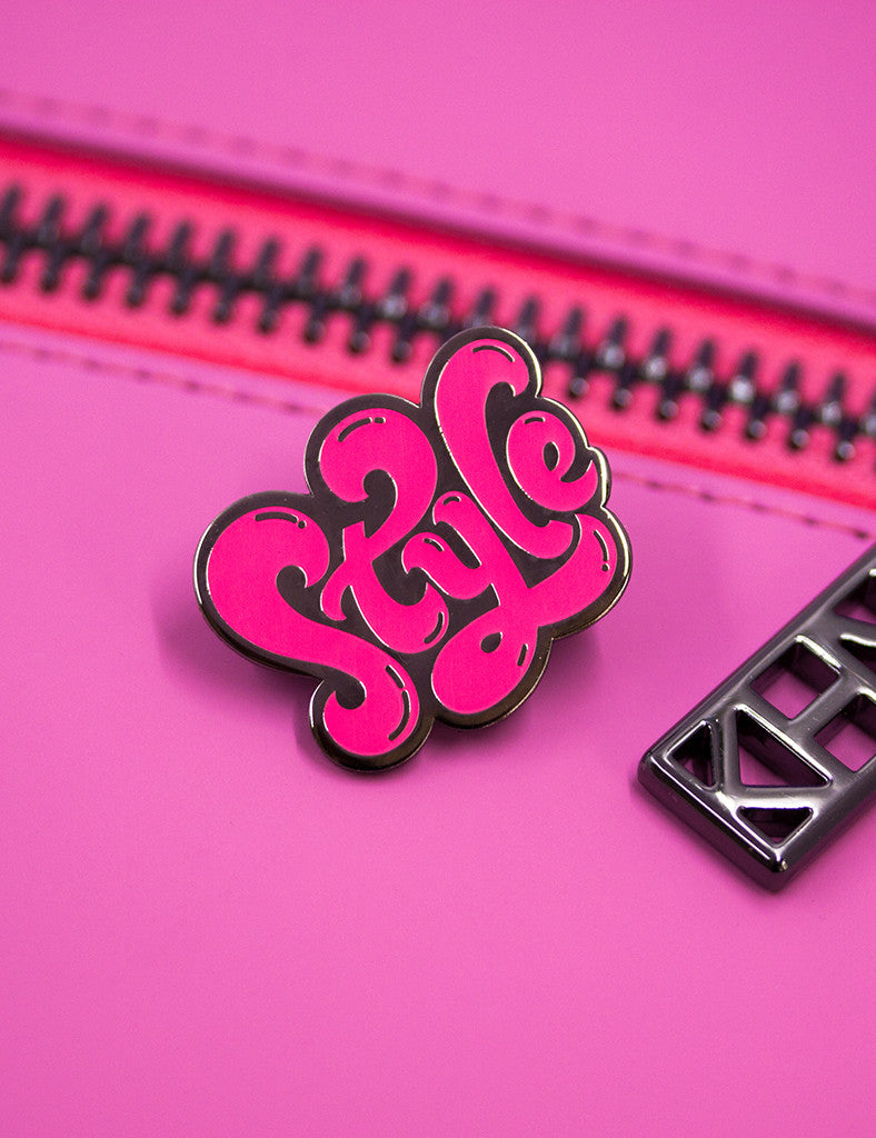 STYLE PIN - Neon pink