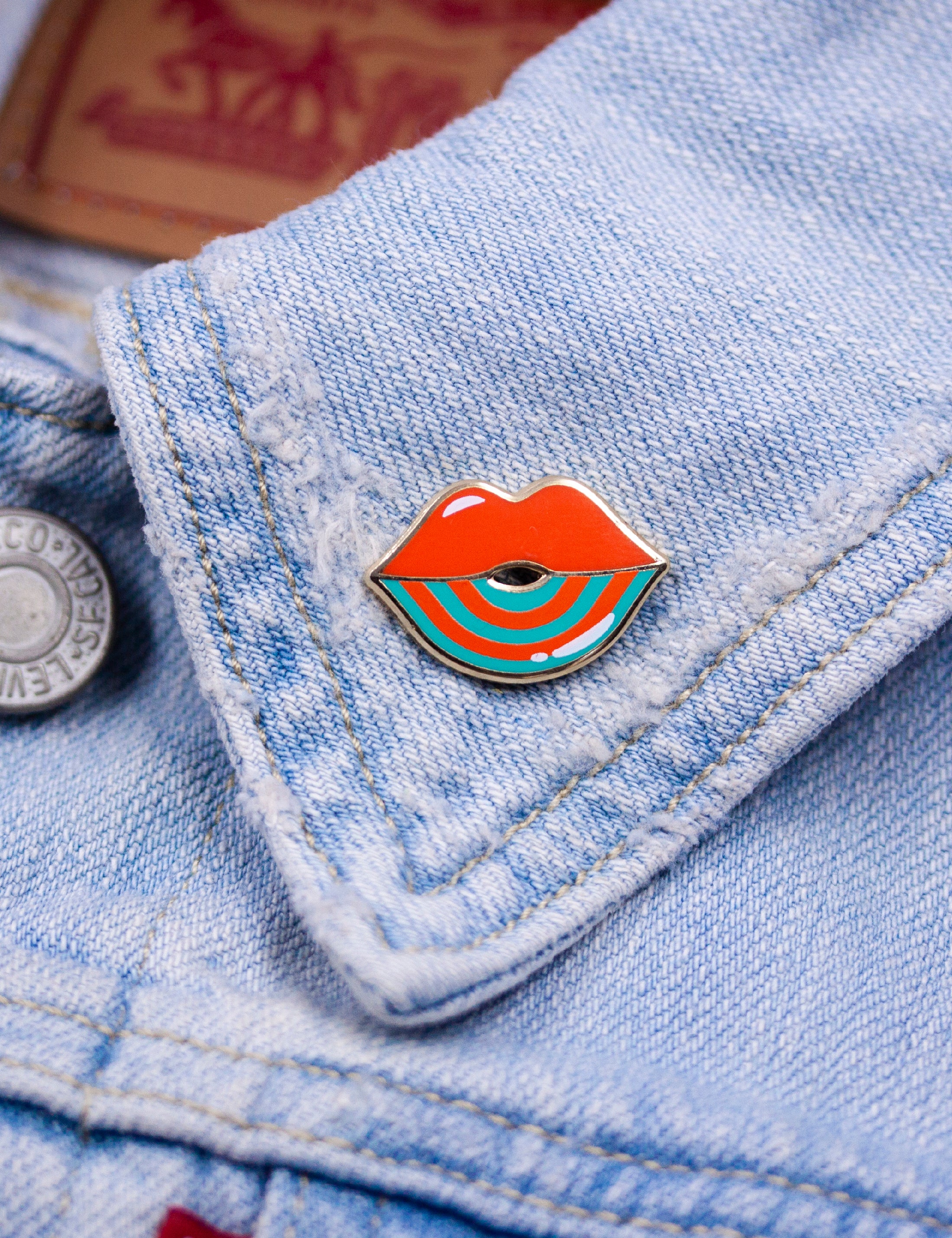 Lips pins - Limited edition